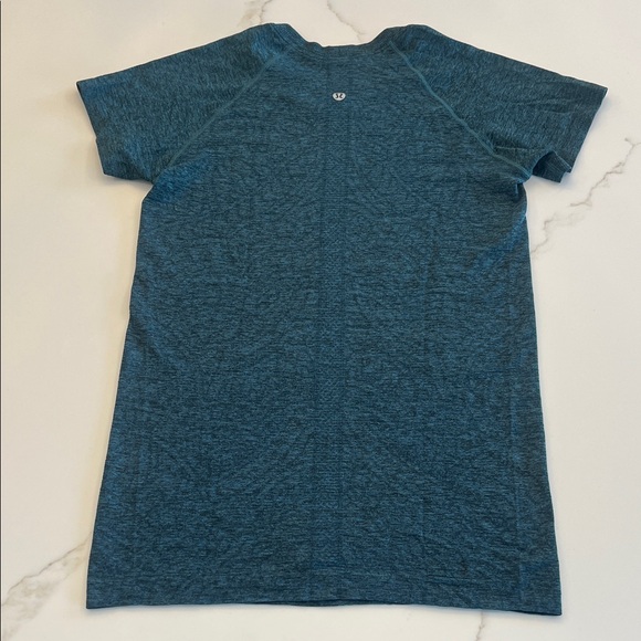 Lululemon Swiftly Tech Short Sleeve Crew in Heathered Peacock size 6 - Picture 10 of 11